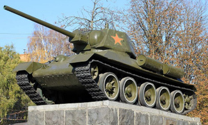 В украинском Хмельницком демонтировали советский памятник-танк Т-34 