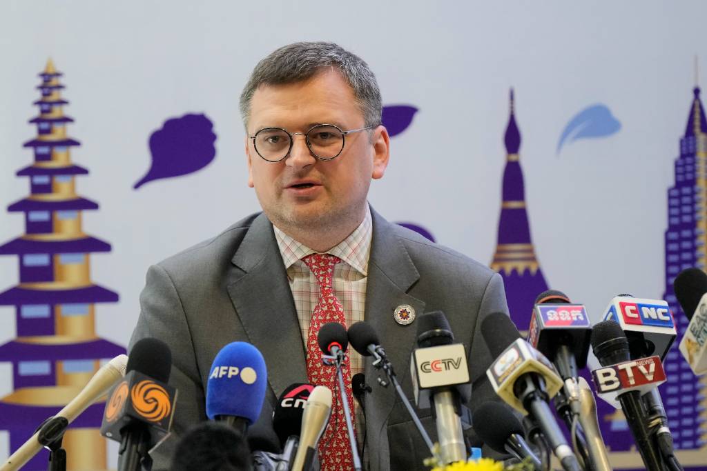 Полная чушь: Поляков взбесила ложь Кулебы о ракетном инциденте