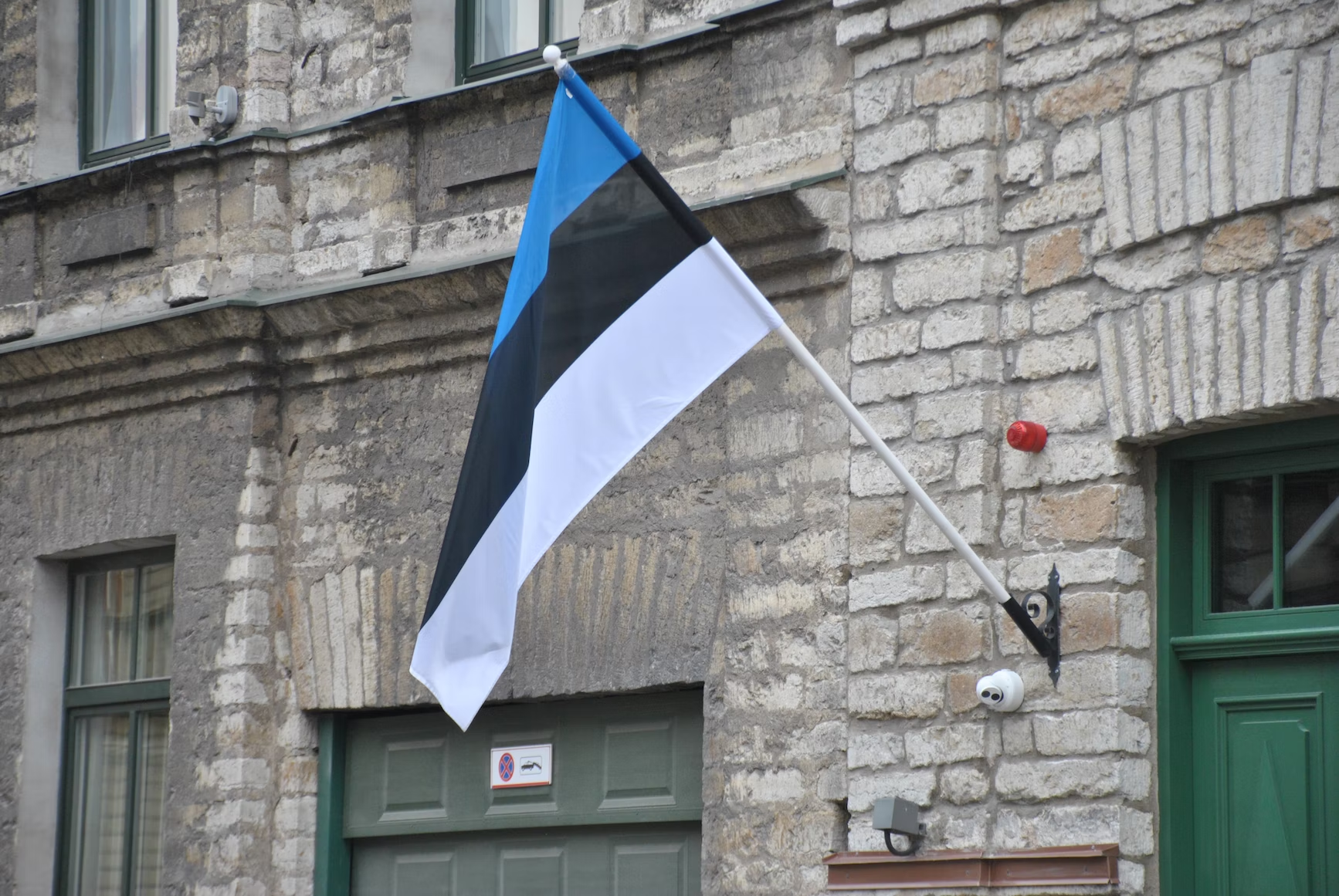 Эстония хочет представить план изъятия замороженных российских активов