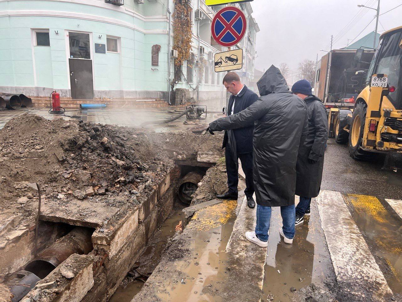 Тысячи жителей Краснодара остались без горячей воды из-за аварии на теплосети