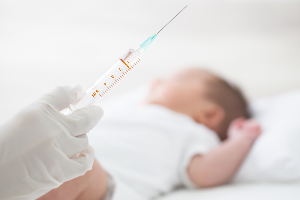 Отец умершего от прививки малыша в Иркутске заявил, что врачи проигнорировали медотвод