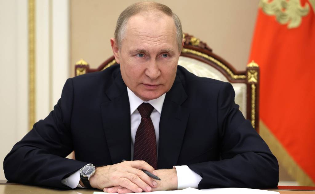 Путин: Творческий подход Правительства России способствует стабильному развитию страны