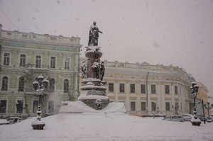 Одесский горсовет постановил снести памятники Екатерине II и Суворову