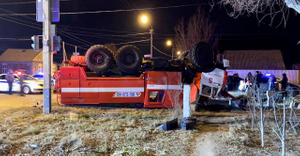 Последствия ДТП с "газелью" и пожарной машиной в Астрахани. Фото © t.me / Астраханская полиция
