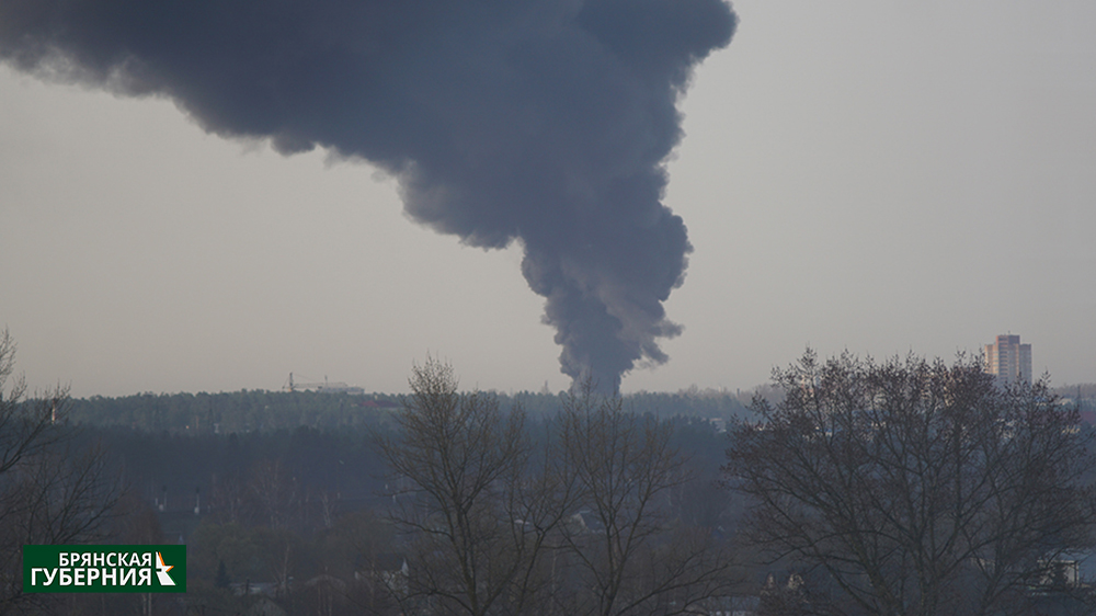 Пожар на нефтехранилище в Брянской области локализован