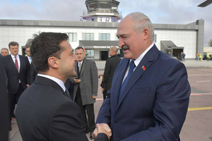 Лукашенко заявил, что раньше относился к Зеленскому как к сыну