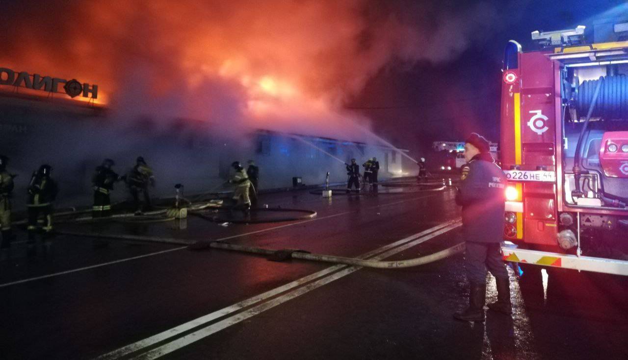 При пожаре в кафе Полигон в Костроме погибло 13 человек