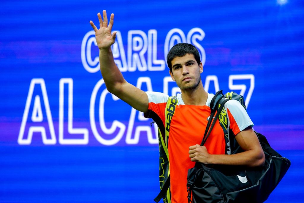 Первая ракетка мира Алькарас снялся с итогового турнира ATP