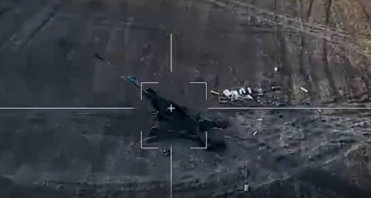 Опубликовано видео удара Ланцета по американской гаубице М777