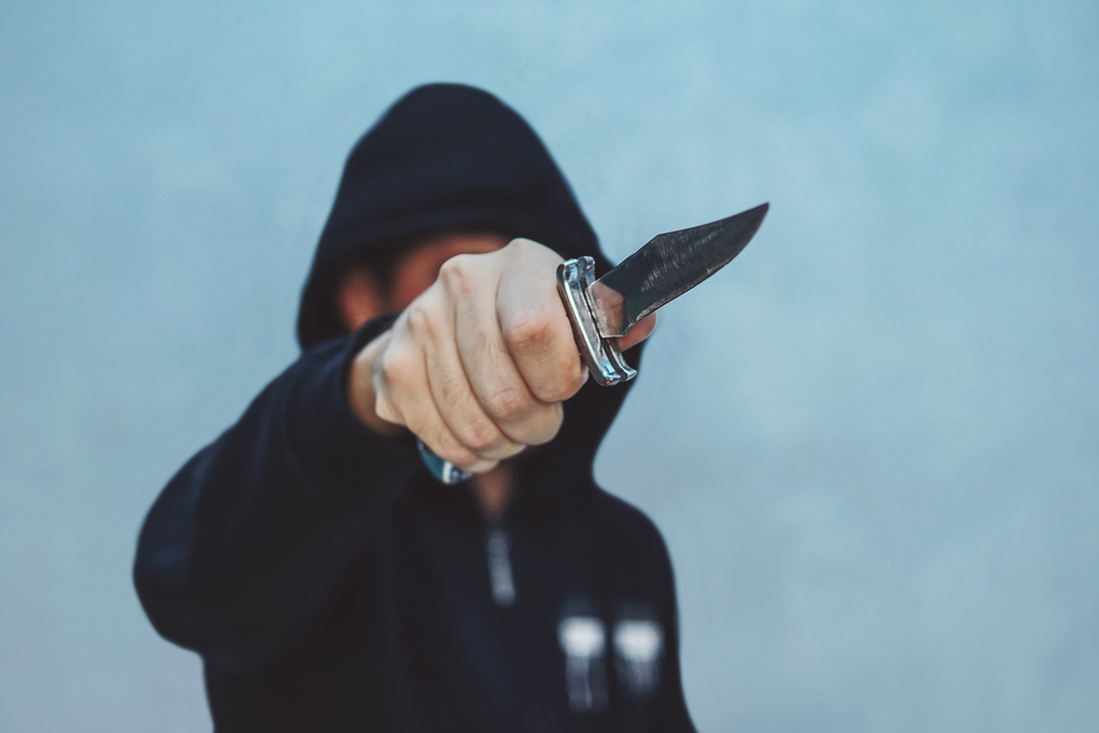 Нападения с ножом и драки: 13-летний подросток держит в страхе два элитных посёлка под Челябинском