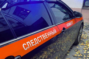 Двух мёртвых мужчин нашли в квартире в Петербурге, хозяин лежал рядом без сознания