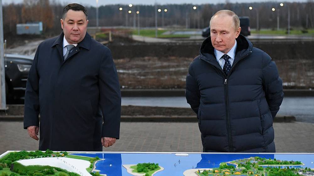 Путин посетил туристический кластер Волжское море в Тверской области