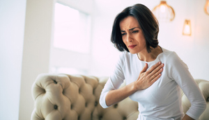 Около 80% людей наблюдают у себя эти пять симптомов за месяц до инфаркта