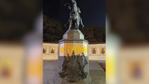 "Ты следующий": В Одессе вновь осквернили памятник Суворову, намекнув на его скорый снос