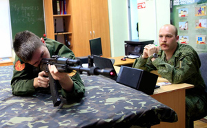 В российских школах появится курс начальной военной подготовки