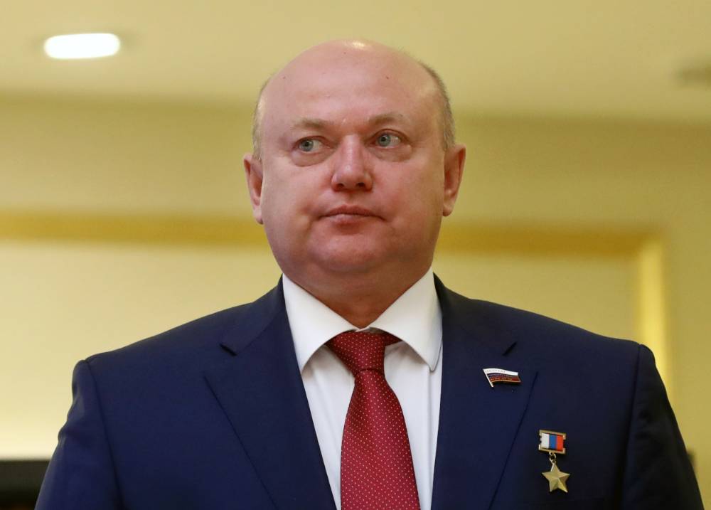 Герой России Красов назвал единственно верным решение об отводе войск РФ за Днепр