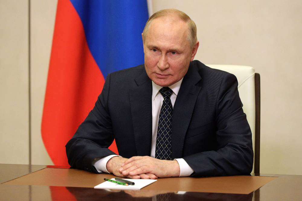 Путин поздравил Росатом с 15-летием