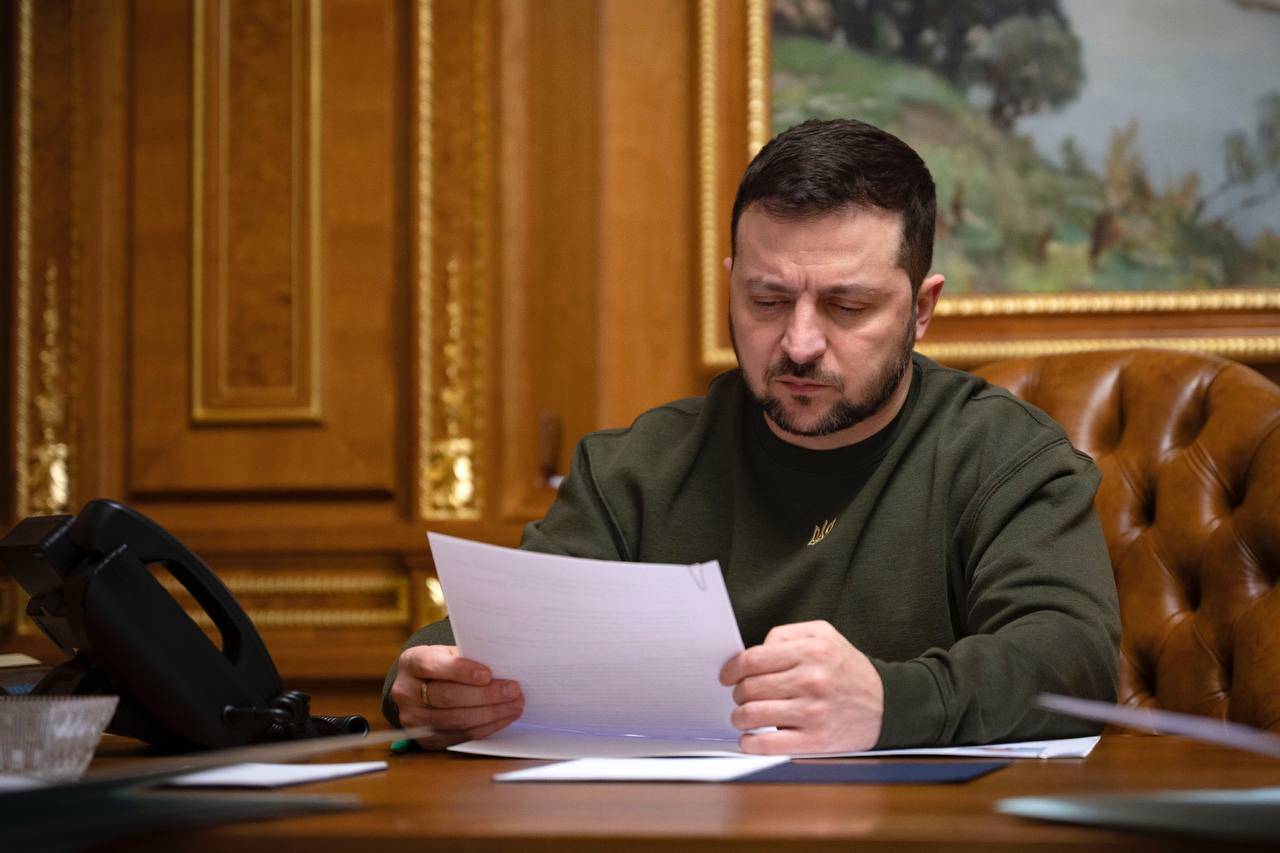 Зеленский отказал в демобилизации военным Украины после года службы
