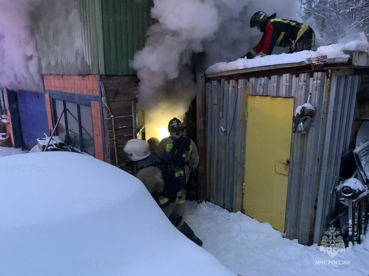В Иркутской области ввели режим повышенной готовности из-за морозов и бытовых пожаров