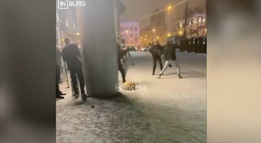 В Екатеринбурге спор из-за столика в баре закончился дракой со стрельбой