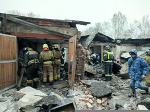 Последствия взрыва газа в гаражном кооперативе в Новосибирске. Фото © Пресс-служба ГУ МЧС РФ по Новосибирской области