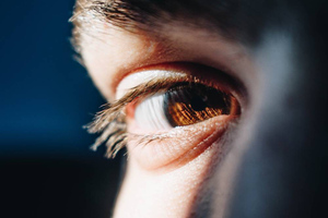 Врач развеяла шесть популярных мифов о катаракте