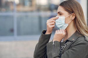 Вирусолог рассказал, есть ли смысл носить маски во время вспышки гриппа