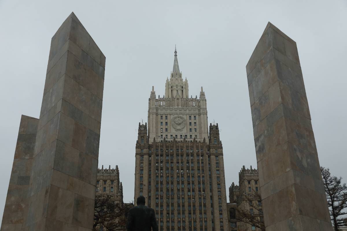 Посла Нидерландов вызвали в МИД РФ и призвали прекратить обвинять РФ в крушении MH17