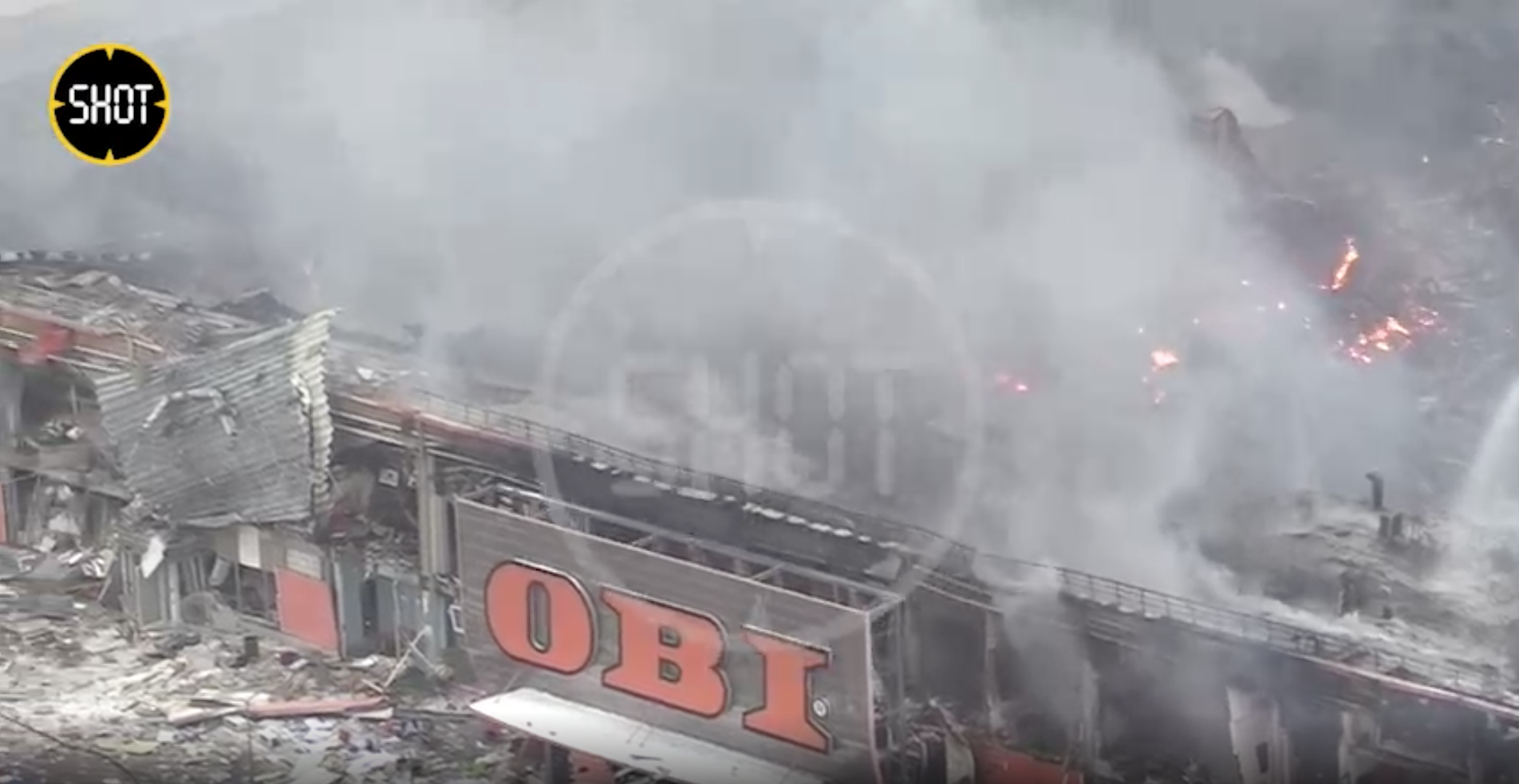Сварщика и прораба задержали по делу о смертоносном пожаре в OBI в Химках
