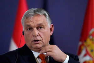 Орбан выложил мем про скандал в Европарламенте