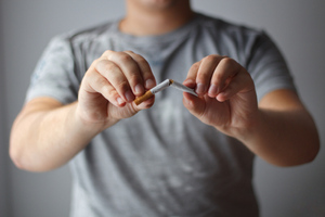 Новая Зеландия ввела пожизненный запрет на продажу сигарет рождённым после 2009 года
