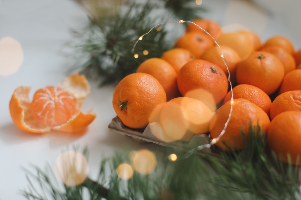 Символ Нового года — мандарины — способен защищать нервные клетки от повреждений и успокаивать мозг при высоких нагрузках. Фото © Shutterstock