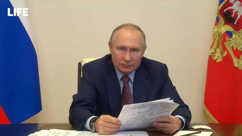 Путин: Возраст пациентов фонда "Круг добра" повысят до 19 лет