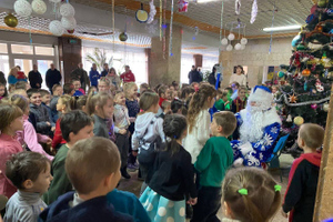МГЕР и "Волонтёрская рота" провели новогодние ёлки для детей в ДНР и Запорожской области