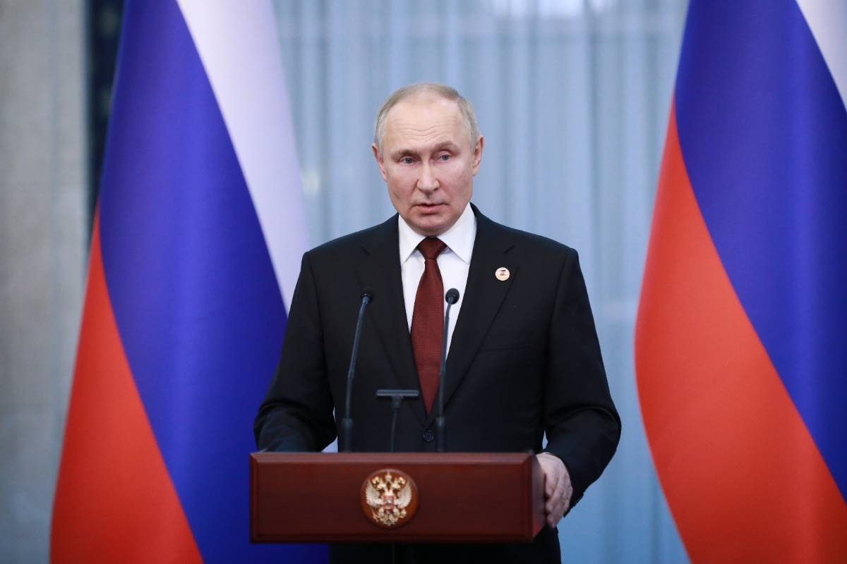 Путин отметил мужество сотрудников МЧС в ходе спецоперации на Украине