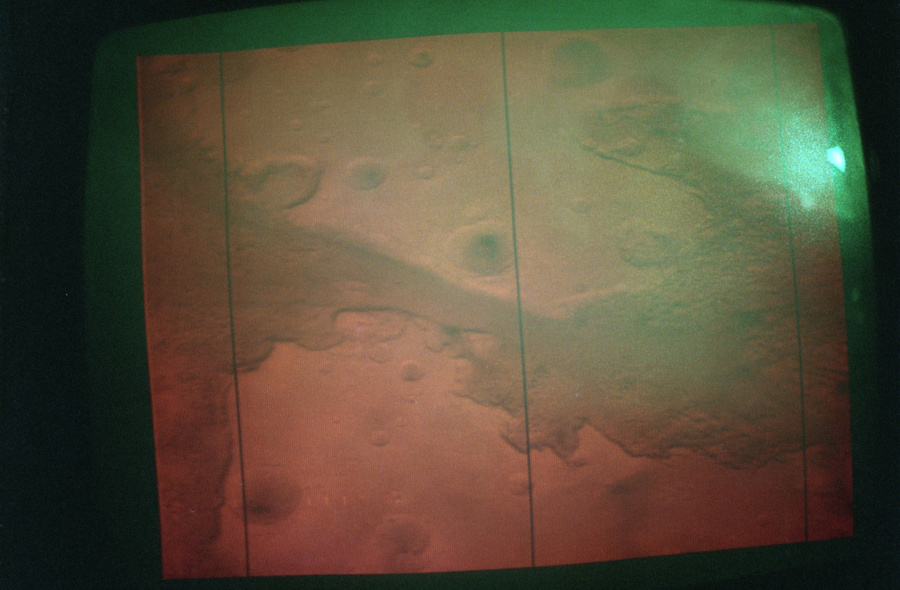 Изображение Марса, переданное с орбиты планеты автоматической межпланетной станцией "Фобос". Фотохроника ТАСС