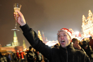 Россияне откровенно рассказали, в каком возрасте попробовали свой первый алкоголь