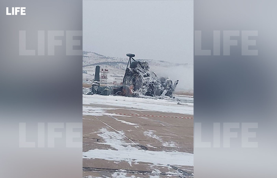 Вертолёт Ми-8, потерпевший крушение в Улан-Удэ. Обложка © LIFE