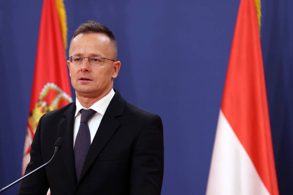 Глава МИД Венгрии Сийярто призвал посла США Прессмана не учить других жизни