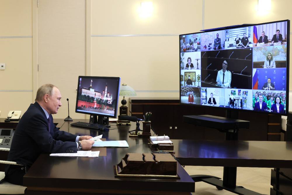 Путин пообещал помочь с реновацией санатория "Маяк" для людей с нарушениями слуха 