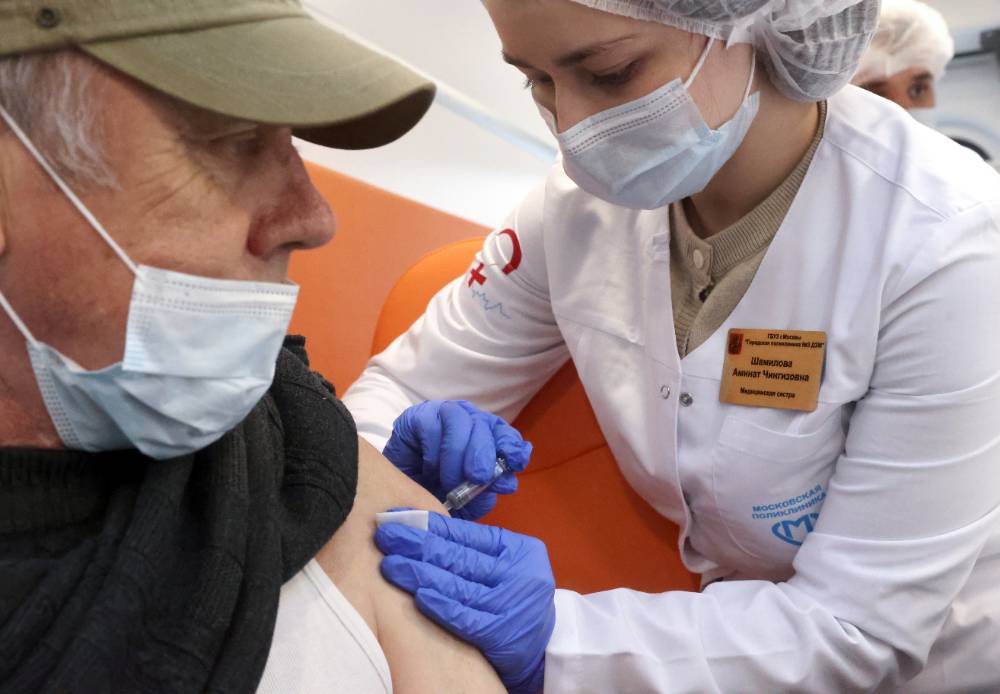 Минздрав выступил с рекомендациями на фоне распространения гриппа H1N1