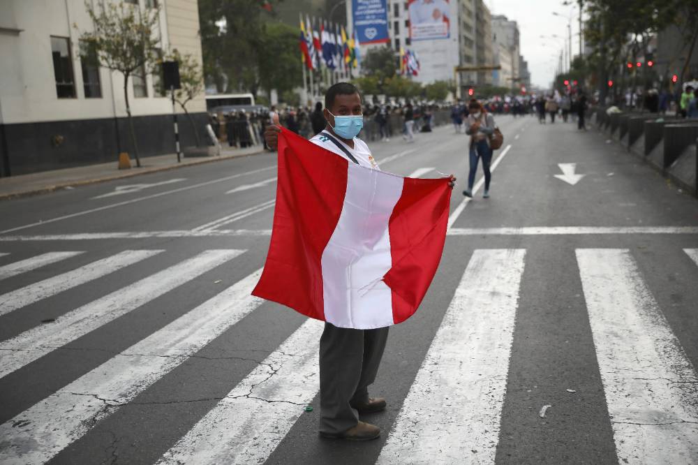 В Перу намерены в третий раз объявить импичмент президенту