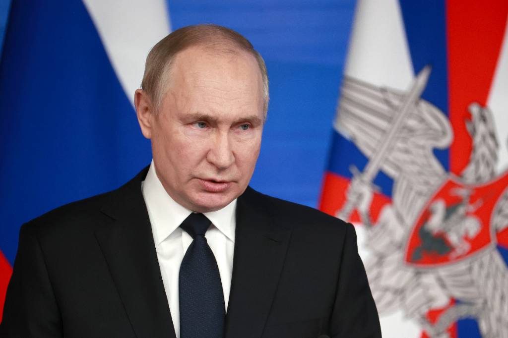 Путин призвал совершенствовать защиту информресурсов России и Белоруссии