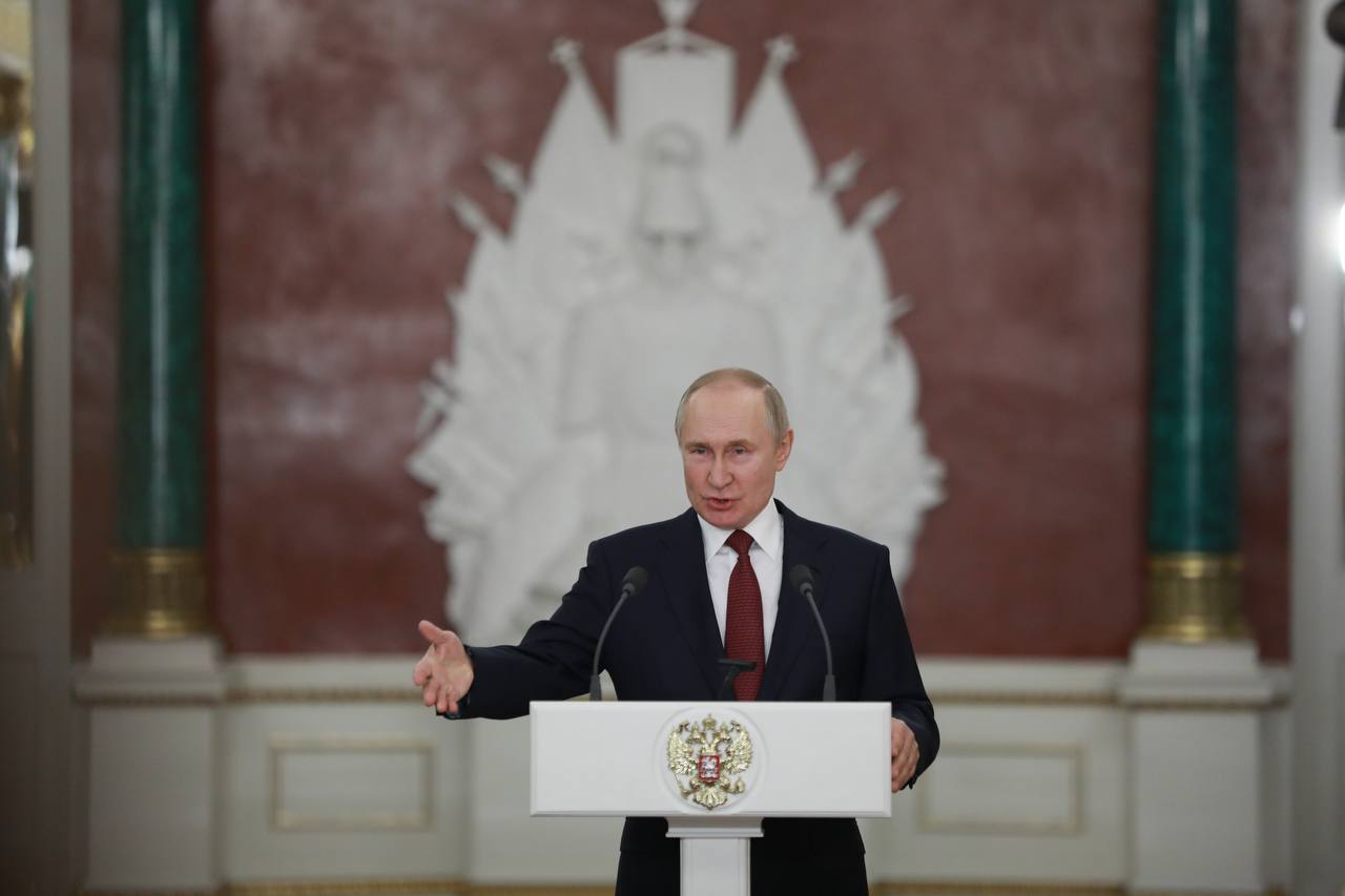Путин: Для России представляют опасность люди, которые 