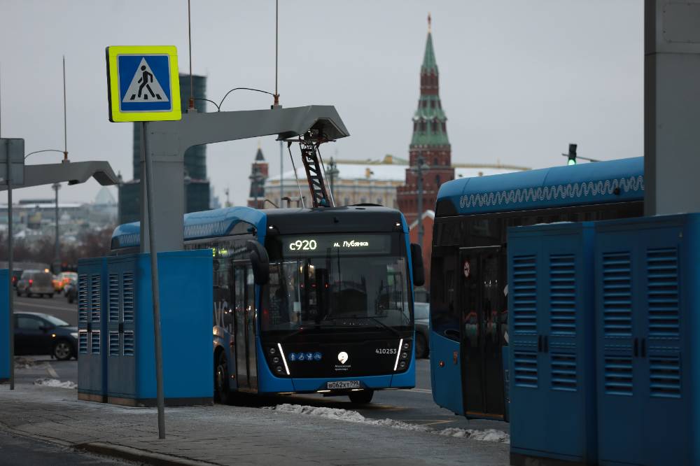 Москвичи совершили более 2 млрд поездок на общественном транспорте за год