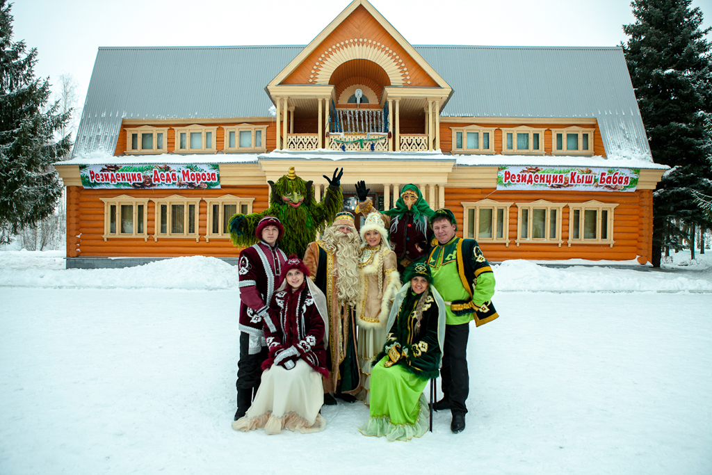 Резиденция Кыш Бабая и Кар Кызы (татарские Дед Мороз и Снегурочка). Фото © tatar-moroz.ru