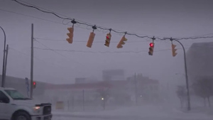 Снежная буря убила в США девять человек, а миллион оставила без света