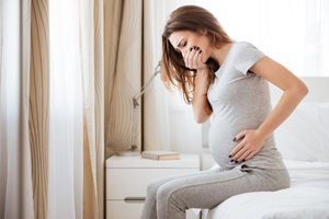 Акушер дала советы, как избавиться от тошноты при беременности