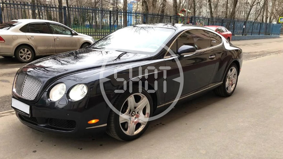 Bentley Continental GT. Такой стоит теперь около 1,3 миллиона рублей. Только на этом авто Афанасьев совершил в 2022 году 50 ДТП. Фото © SHOT 