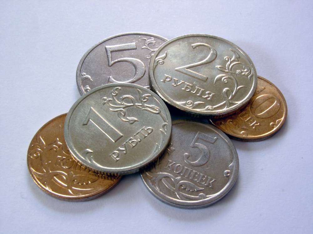 Российский бизнес пожаловался на нехватку монет номиналом в 50 копеек и 1 рубль